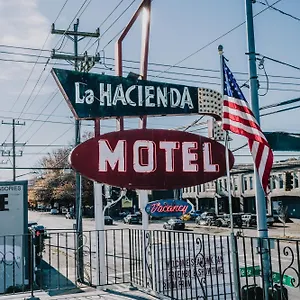 La Hacienda 2*, Seattle United States